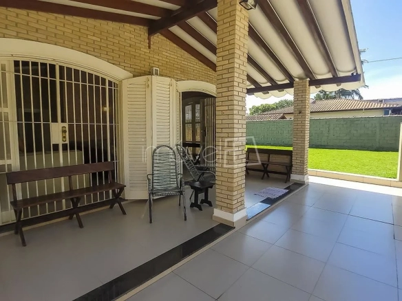 Casa para venda com 4 quartos , em PRAIA DAS PALMEIRAS com 200 m²