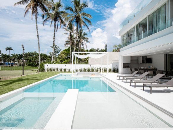 Casa no Condominio Costa Verde Tabatinga com 7 quartos, na Praia de Tabatinga com 600m²