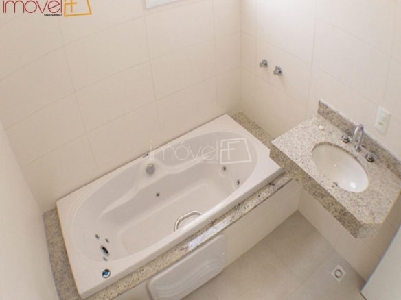 Apartamento para Venda com 3 quartos, em Poiares com 130m²