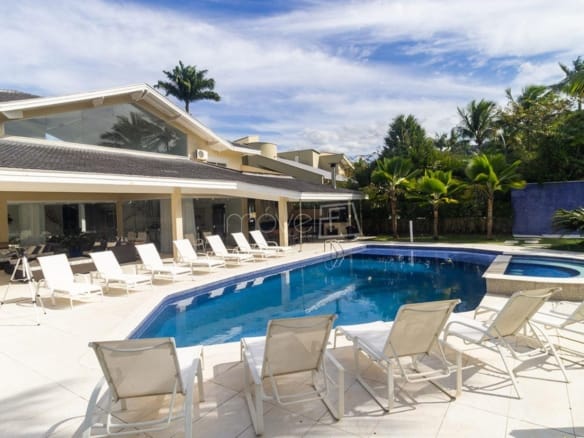 Casa no Condomínio Costa Verde Tabatinga com 7 quartos, na Praia de Tabatinga com 369m²