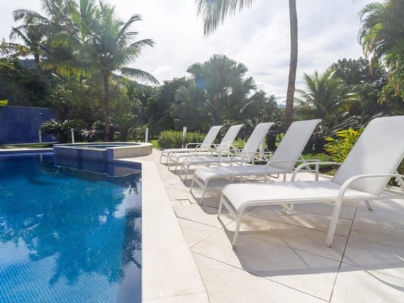 Casa no Condomínio Costa Verde Tabatinga com 7 quartos, na Praia de Tabatinga com 369m²