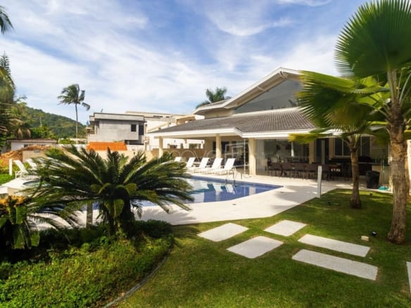 Casa no Condomínio Costa Verde Tabatinga com 7 quartos, na Praia de Tabatinga com 369m²