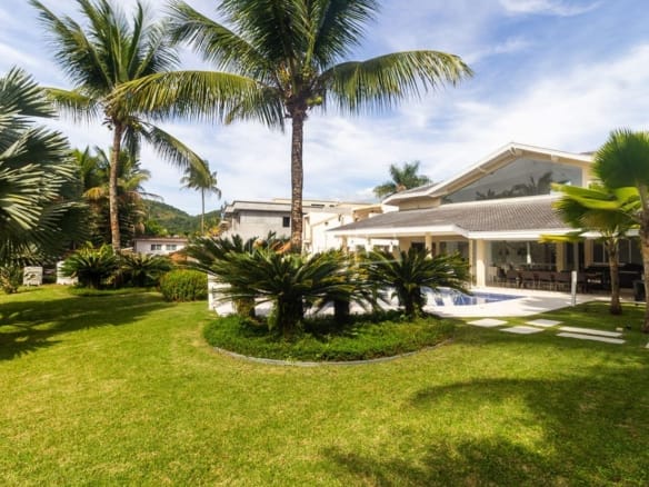 Casa no Condomínio Costa Verde Tabatinga com 7 quartos, na Praia de Tabatinga com 369m²