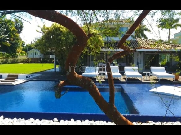 Casa de Condomínio para Venda com 5 quartos, em Mangaratiba com 900m²