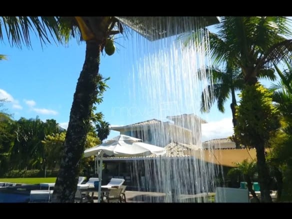 Casa de Condomínio para Venda com 5 quartos, em Mangaratiba com 900m²