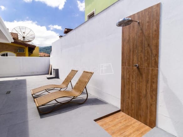 Casa para Venda e locação com 4 quartos na Praia da Tabatinga