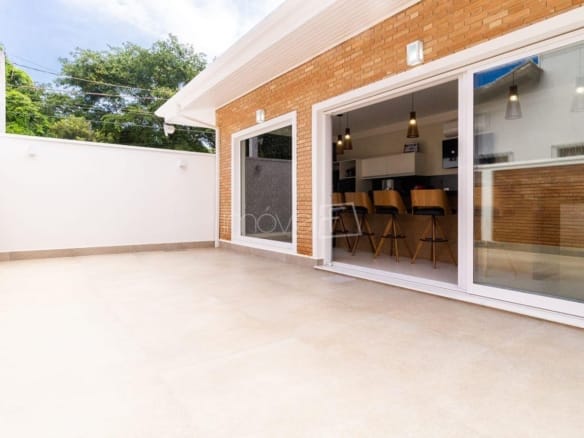 Casa para Venda e locação com 4 quartos na Praia da Tabatinga