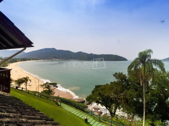 Cobertura no Condomínio Costa Verde Tabatinga, Setor As Gaivotas com 4 quartos, na Praia de Tabatinga com 200m²