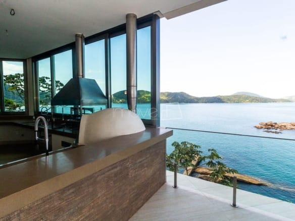 Casa de Condomínio para Venda com 10 quartos, em Praia de Santa Rita com 2530m²