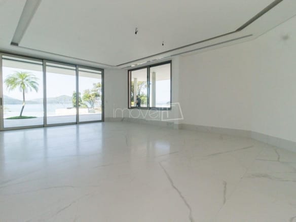 Casa de Condomínio para Venda com 10 quartos, em Praia de Santa Rita com 2530m²
