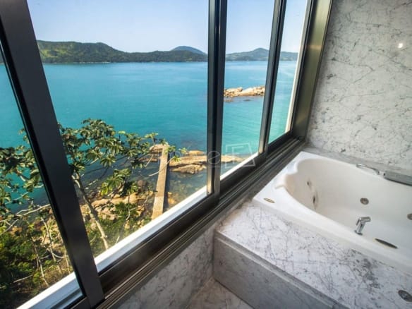 Casa de Condomínio para Venda com 10 quartos, em Praia de Santa Rita com 2530m²