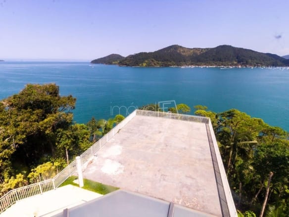 Casa de Condomínio para Venda com 10 quartos, em Praia de Santa Rita com 2530m²