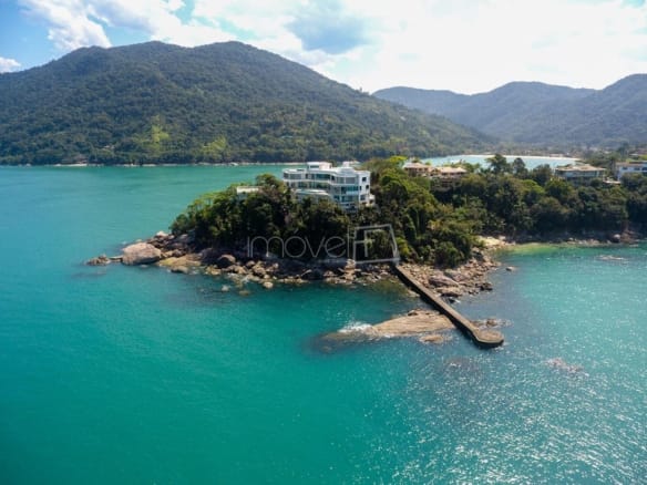 Casa de Condomínio para Venda com 10 quartos, em Praia de Santa Rita com 2530m²