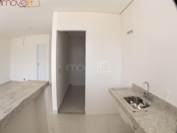 Apartamento para Venda com 3 quartos, em Poiares com 130m²