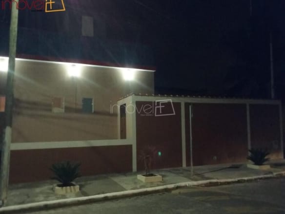 Ponto Comercial para Venda com 2 quartos, em Jardim das Palmeiras com 20000m²