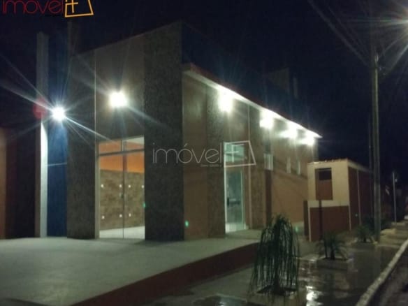 Ponto Comercial para Venda com 2 quartos, em Jardim das Palmeiras com 20000m²