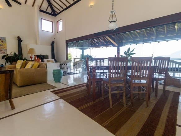 Casa para Venda com 6 quartos, em Ilhabela com 458m²