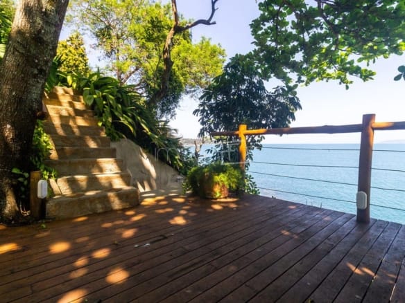Casa para Venda com 6 quartos, em Ilhabela com 458m²