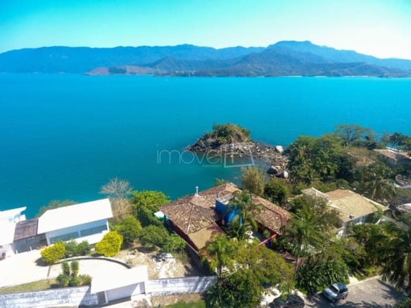 Casa para Venda com 6 quartos, em Ilhabela com 458m²