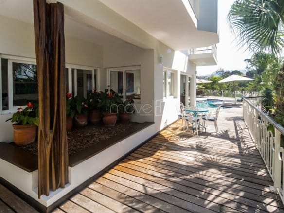 Casa para Venda com 4 quartos, em Ilhabela com 449m²