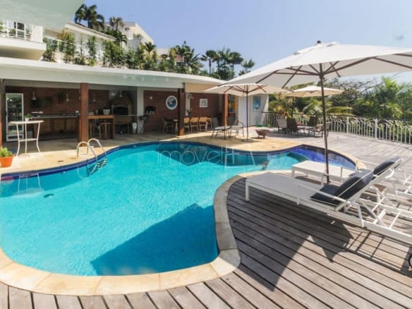 Casa para Venda com 4 quartos, em Ilhabela com 449m²