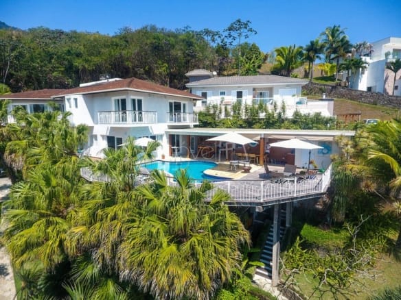 Casa para Venda com 4 quartos, em Ilhabela com 449m²