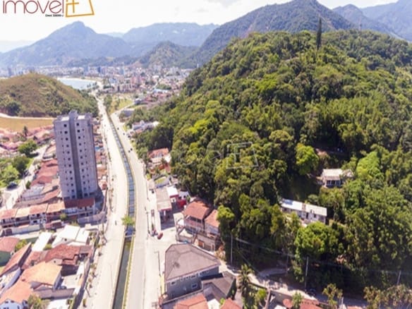 Terreno para Venda com  quartos, em Prainha com 200000m²
