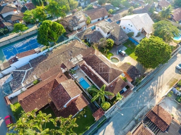 Casa para Venda com 4 quartos, em Ilhabela com 261,98m²