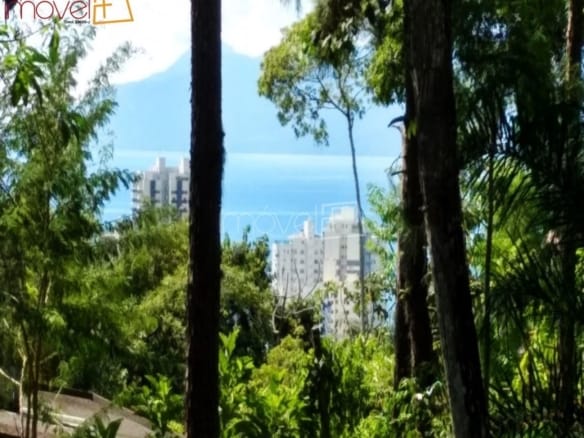Terreno para Venda com  quartos, em Prainha com 200000m²