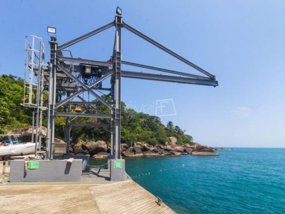 Casa de Condomínio para Venda com 4 quartos, em Ilhabela com 147m²