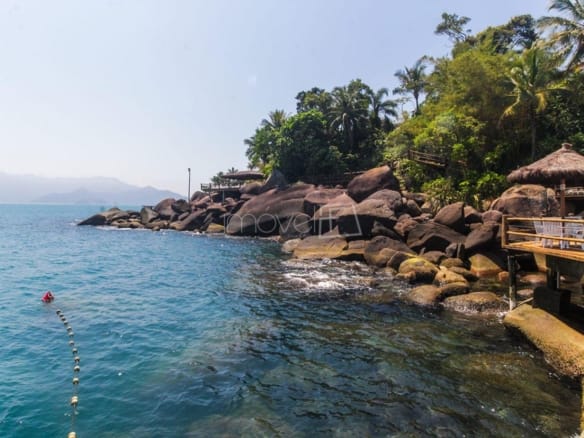 Casa de Condomínio para Venda com 4 quartos, em Ilhabela com 147m²