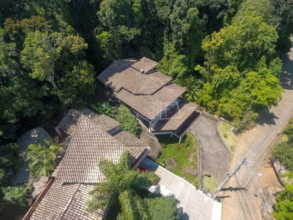 Casa de Condomínio para Venda com 4 quartos, em Ilhabela com 147m²