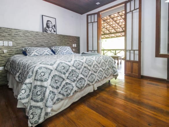 Casa de Condomínio para Venda com 4 quartos, em Ilhabela com 147m²