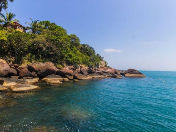 Casa de Condomínio para Venda com 4 quartos, em Ilhabela com 147m²