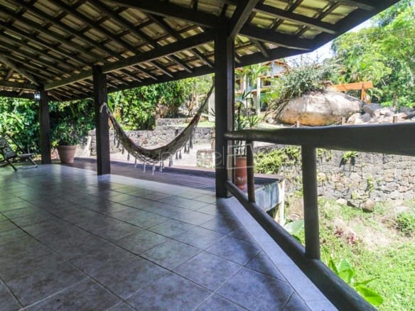 Casa de Condomínio para Venda com 4 quartos, em Ilhabela com 147m²