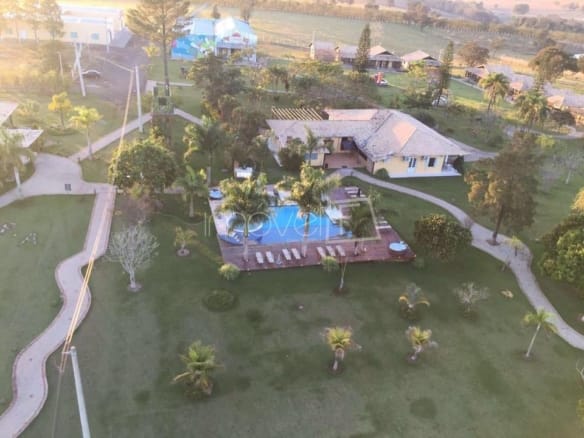 Hotel para Venda com 35 quartos, em Cesário Lange com 120000m²