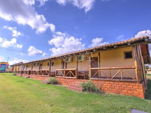 Hotel para Venda com 35 quartos, em Cesário Lange com 120000m²