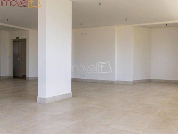 Apartamento para Venda com 3 quartos, em Poiares com 130m²