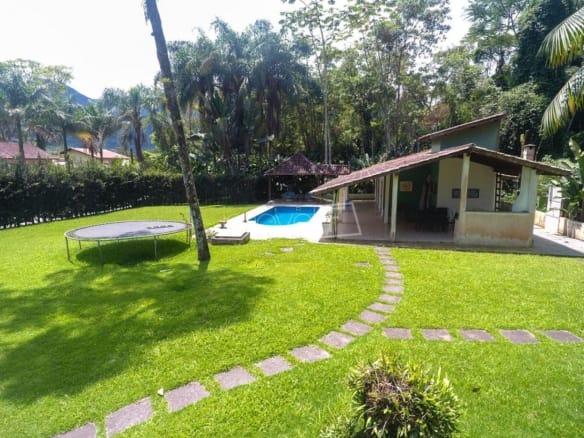 Casa de Condomínio para Venda com 5 quartos, em Praia da Mococa com 300m²