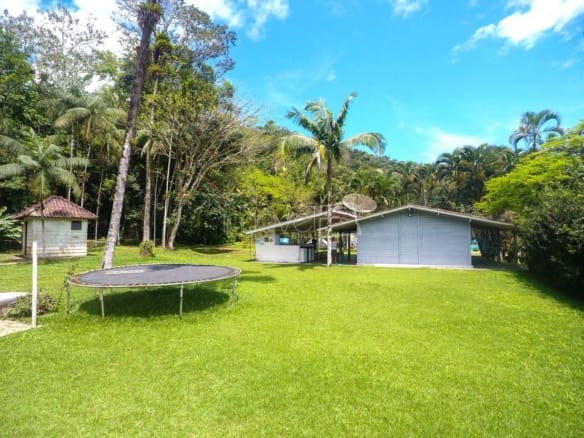 Casa de Condomínio para Venda com 5 quartos, em Praia da Mococa com 300m²