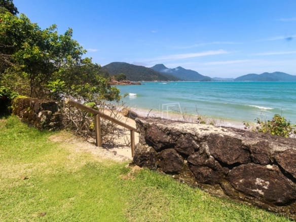 Casa de Condomínio para Venda com 3 quartos, em Praia Dura com 169m²