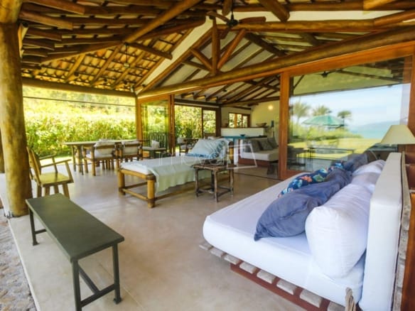 Casa de Condomínio para Venda com 3 quartos, em Praia Dura com 169m²