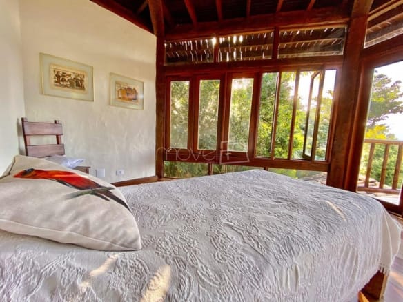 Casa de Condomínio para Venda com 7 quartos, em Ponta da Sela com 458m²