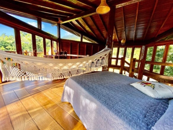 Casa de Condomínio para Venda com 7 quartos, em Ponta da Sela com 458m²