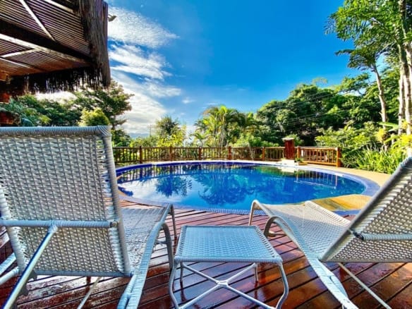 Casa de Condomínio para Venda com 7 quartos, em Ponta da Sela com 458m²