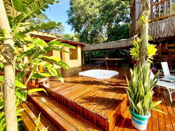 Casa de Condomínio para Venda com 7 quartos, em Ponta da Sela com 458m²