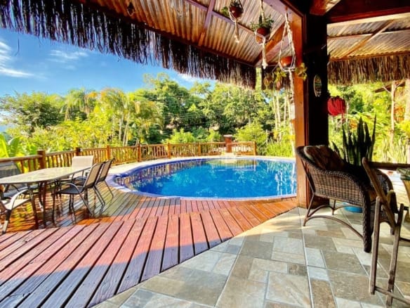 Casa de Condomínio para Venda com 7 quartos, em Ponta da Sela com 458m²