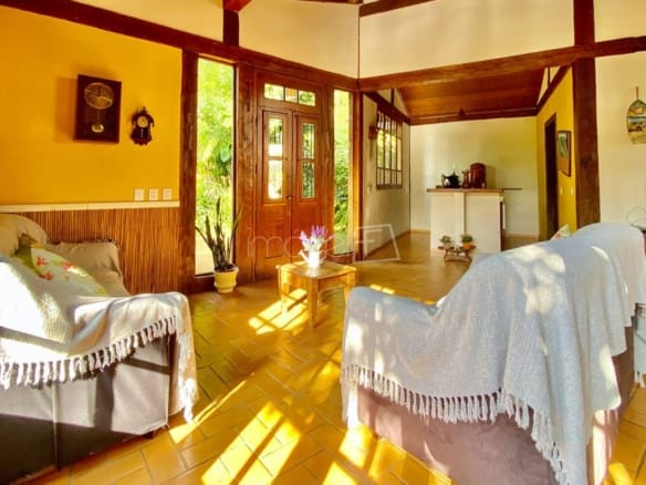 Casa de Condomínio para Venda com 7 quartos, em Ponta da Sela com 458m²
