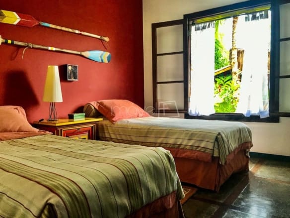 Casa para Venda com 5 quartos, em Praia do Julião com 611m²