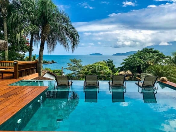 Casa para Venda com 5 quartos, em Praia do Julião com 611m²